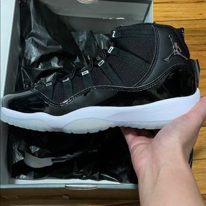 Nike air Jordan 11 jubilee 5.5y